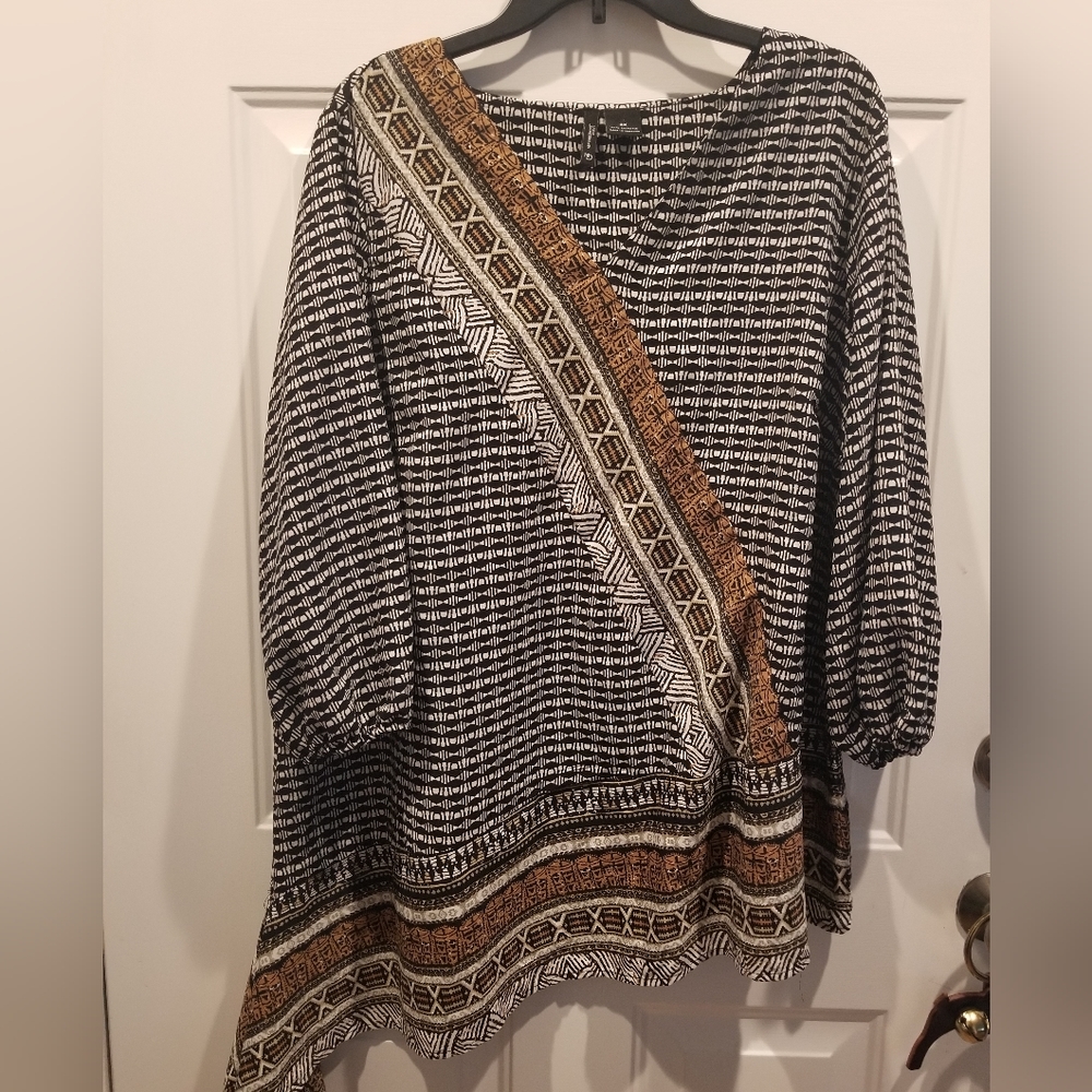 New Directions curvy size 3X womans blouse/tunic